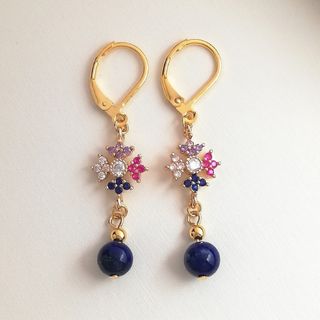 ラピスラズリ&水晶× 花モチーフ フレンチフック ゴールド サージカルステンレス(ピアス)