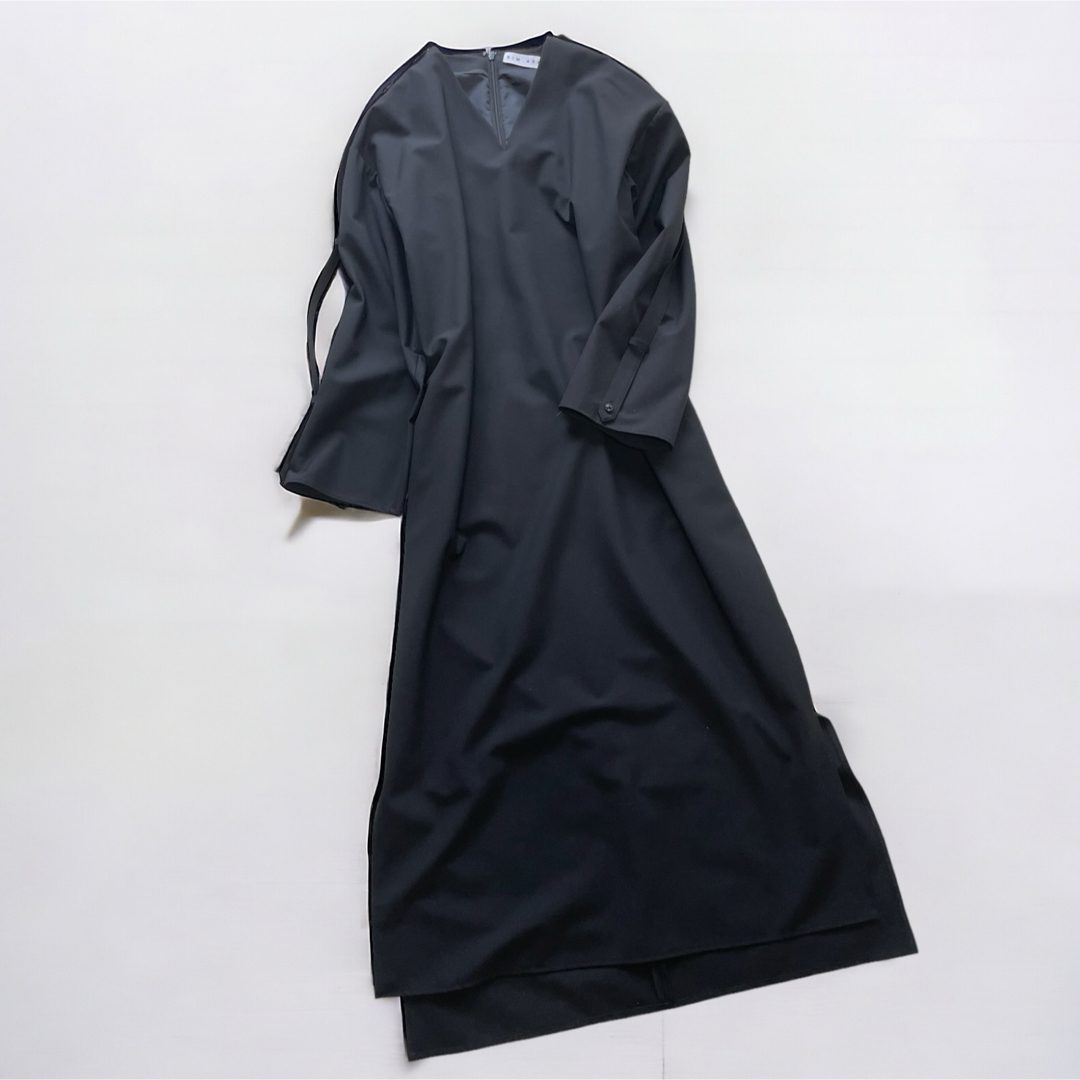 RIM.ARK(リムアーク)のRIM.ARK(リムアーク)Long belted dress ワンピース 黒 レディースのワンピース(ロングワンピース/マキシワンピース)の商品写真