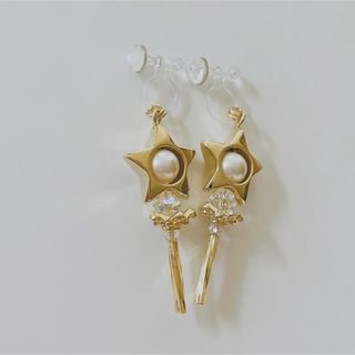 樹脂イヤリング【星とパールのハンドメイド魔法ステッキアクセサリー】ノンホール(イヤリング)