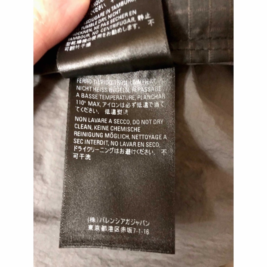 Balenciaga(バレンシアガ)の【新品】BALENCIAGA ロゴプリント シャツブルゾン  44 ナイロン メンズのジャケット/アウター(ブルゾン)の商品写真