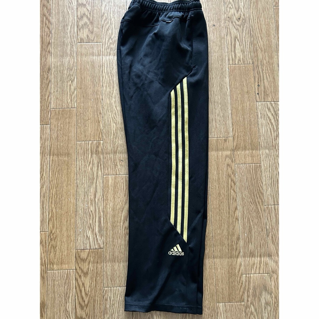 人気が高い adidas - アディダス 3本ライン ジャージ パンツ 黒金 アディダス