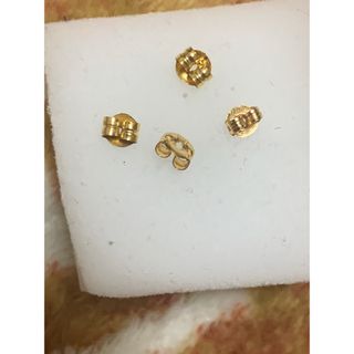 新品 pt900 プラチナ 丸玉ピアス 8mm 刻印あり 日本製 ペアの通販 by