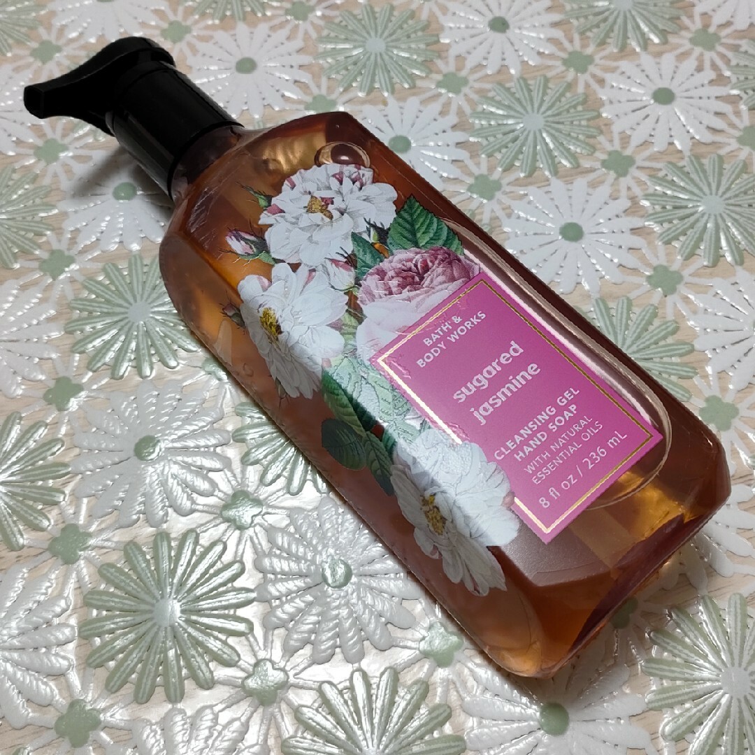 Bath & Body Works(バスアンドボディーワークス)のバスアンドボディワークス bath&body works ハンドソープ 236m コスメ/美容のボディケア(ボディソープ/石鹸)の商品写真