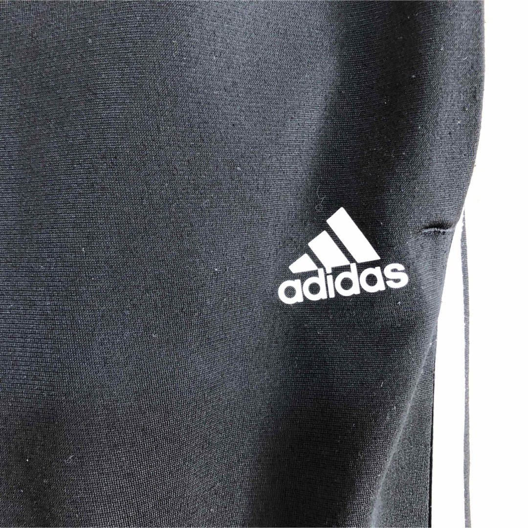 adidas(アディダス)の【アディダス】ジャージ　トラックパンツ　子供150黒　パフォーマンスロゴ キッズ/ベビー/マタニティのキッズ服男の子用(90cm~)(パンツ/スパッツ)の商品写真