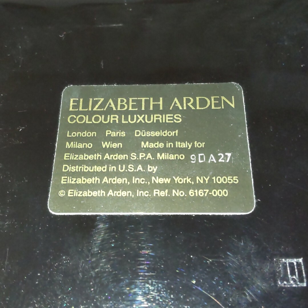 Elizabeth Arden(エリザベスアーデン)のELIZABETH ARDEN アイシャドウ・チークセット コスメ/美容のベースメイク/化粧品(アイシャドウ)の商品写真