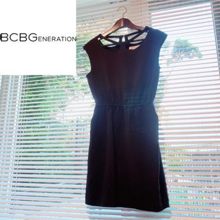 BCBGMAXAZRIA - BCBGMAXAZRIA  ビーシービージーマックスアズリア  ワンピース