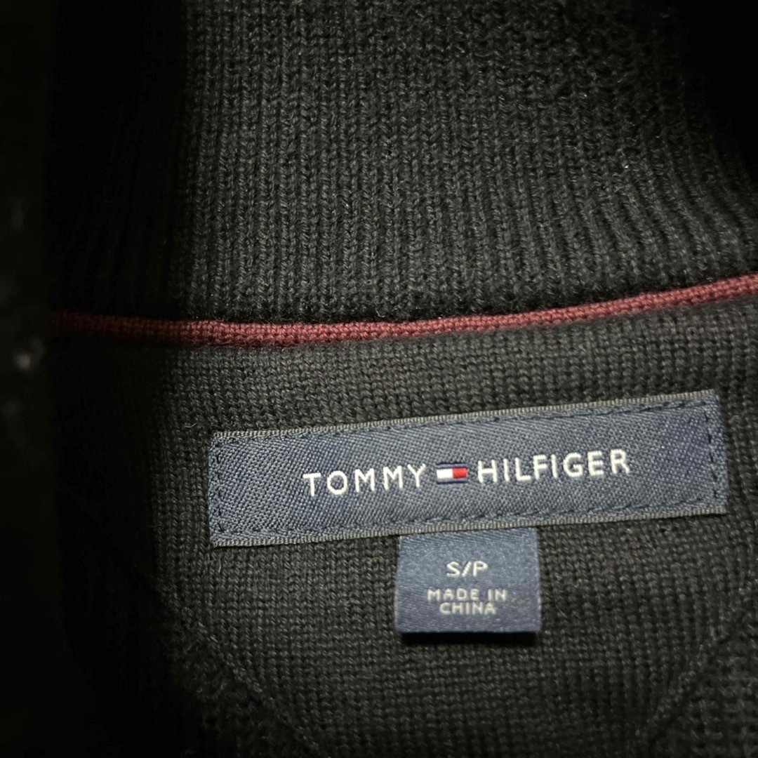 TOMMY HILFIGER(トミーヒルフィガー)のTOMMY HILFIGERカーディガン メンズのトップス(カーディガン)の商品写真