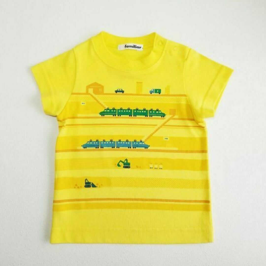 familiar(ファミリア)の2473 【美品】 ファミリア 80 半袖 黄色 車 電車 Tシャツ 働く車 キッズ/ベビー/マタニティのベビー服(~85cm)(シャツ/カットソー)の商品写真