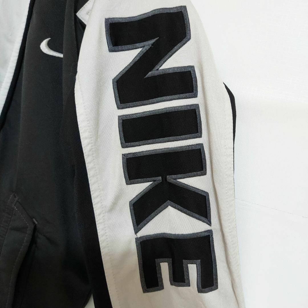 NIKE(ナイキ)のNIKE ナイキ トラックジャケット M 白 グレー ビッグロゴ 人気 7394 レディースのトップス(その他)の商品写真