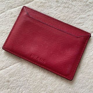 プラダ(PRADA)の【値下げいたしました】PRADA カードケース　定期入れケース(名刺入れ/定期入れ)