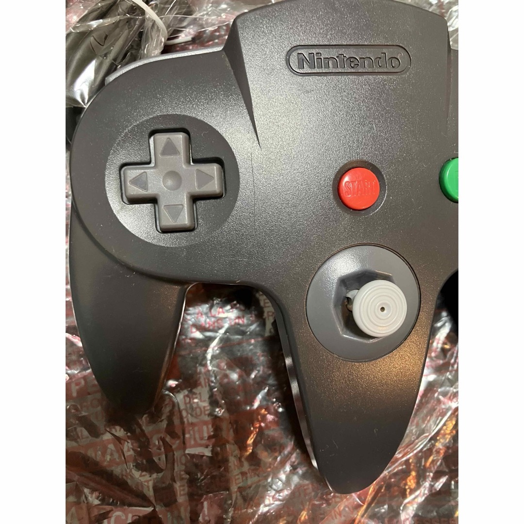 NINTENDO 64(ニンテンドウ64)のニンテンドー64 美品　マリオカート　コントローラーブロス　箱付き エンタメ/ホビーのゲームソフト/ゲーム機本体(その他)の商品写真