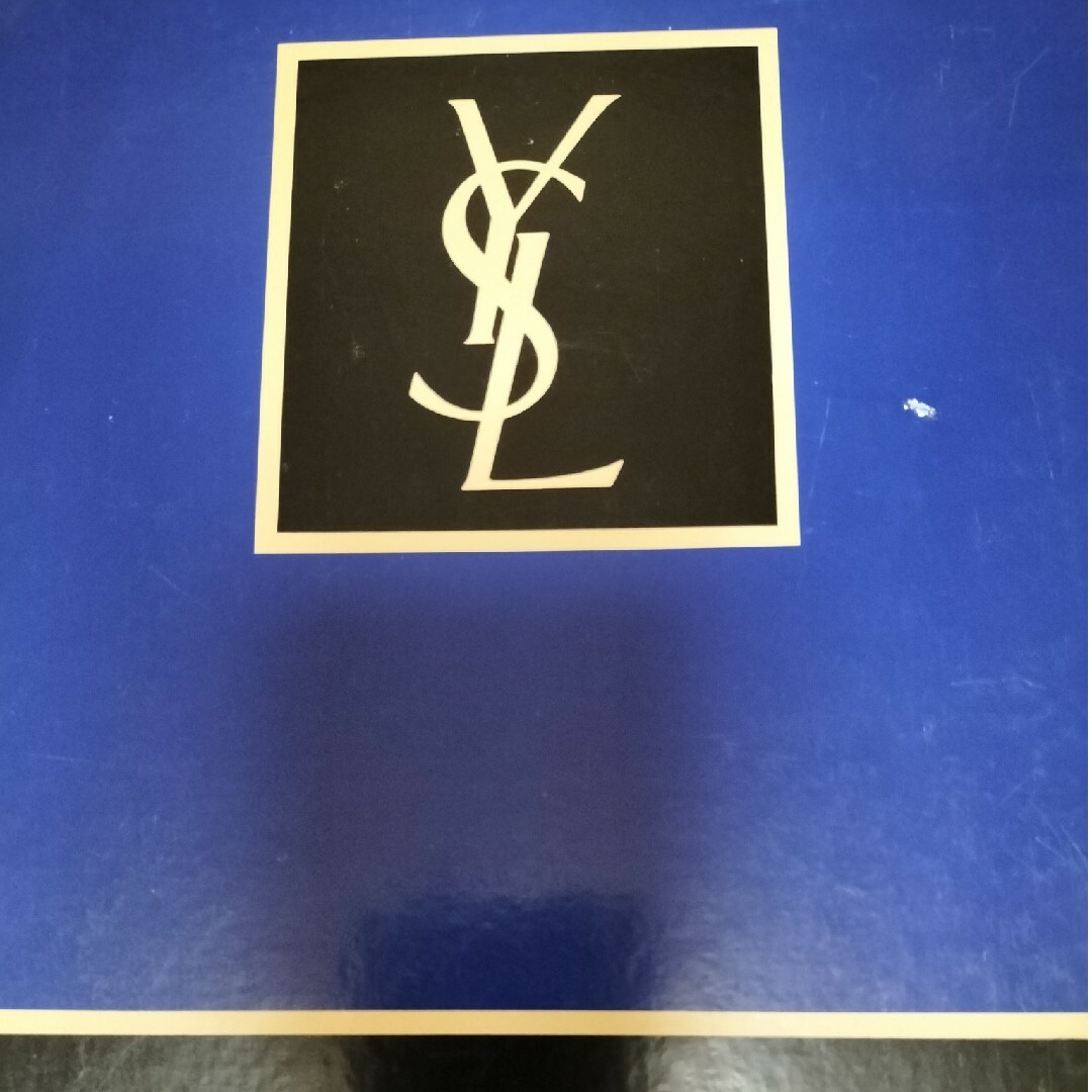 Yves Saint Laurent(イヴサンローラン)のイブ・サンローラン  クラッチバック レディースのバッグ(クラッチバッグ)の商品写真