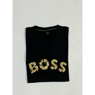 ヒューゴボス(HUGO BOSS)のHUGO BOSS 新品未使用　メンズ tシャツ サイズM(Tシャツ/カットソー(半袖/袖なし))