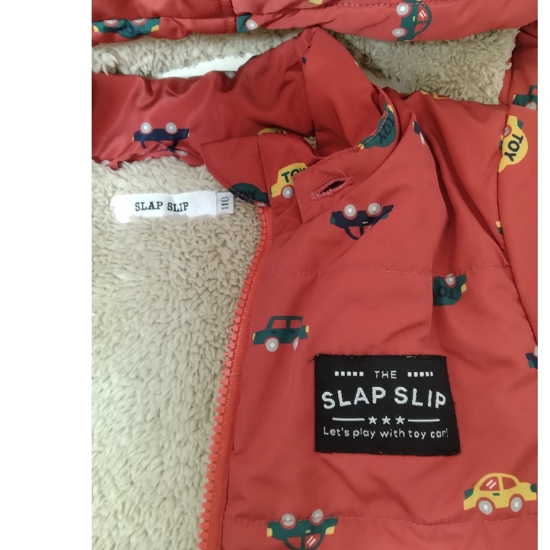 BeBe(ベベ)のべべ　SLAPSLIP　車柄のジャンバー　中綿フリース キッズ/ベビー/マタニティのキッズ服女の子用(90cm~)(ジャケット/上着)の商品写真