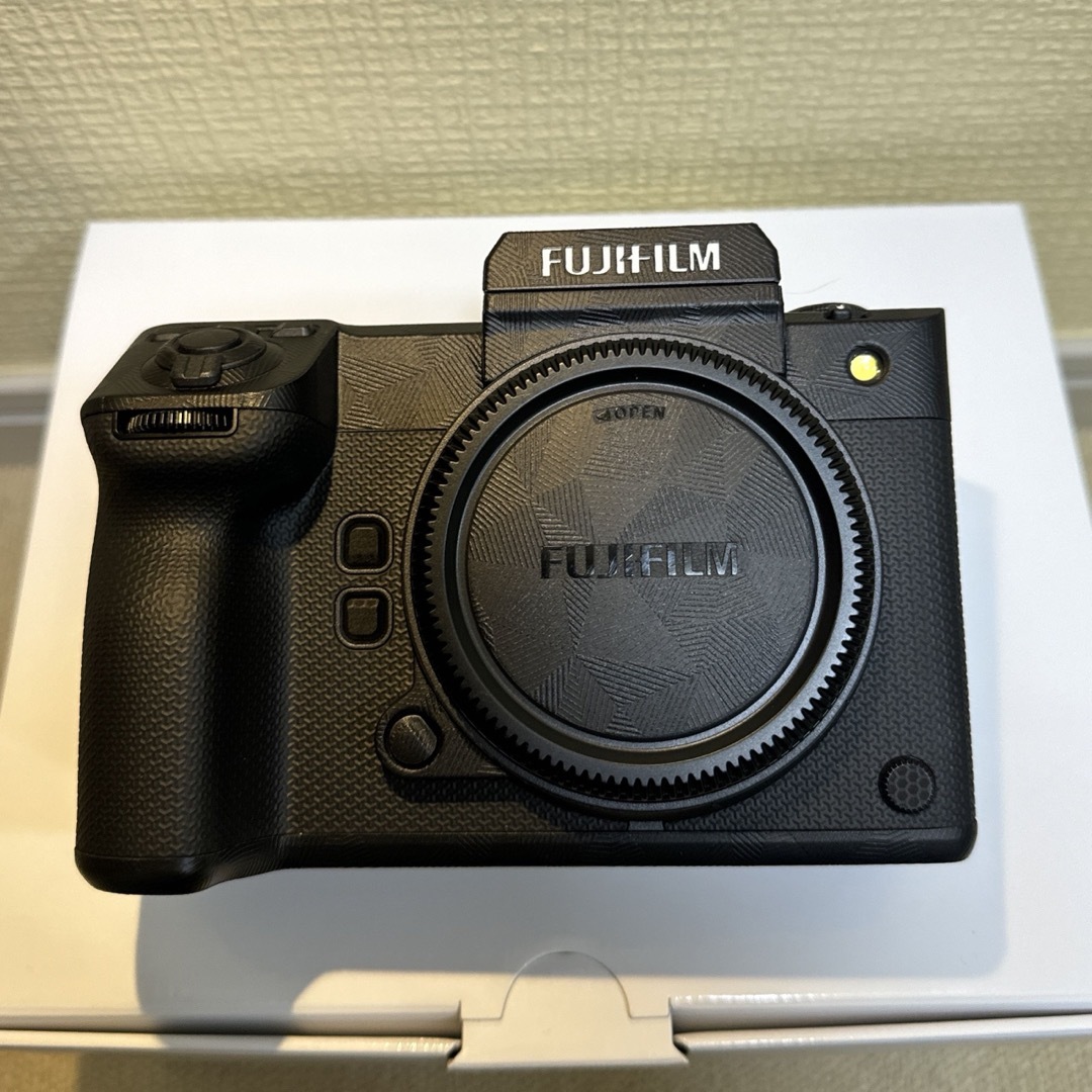 富士フイルム(フジフイルム)のFUJIFILM GFX100 II スマホ/家電/カメラのカメラ(ミラーレス一眼)の商品写真