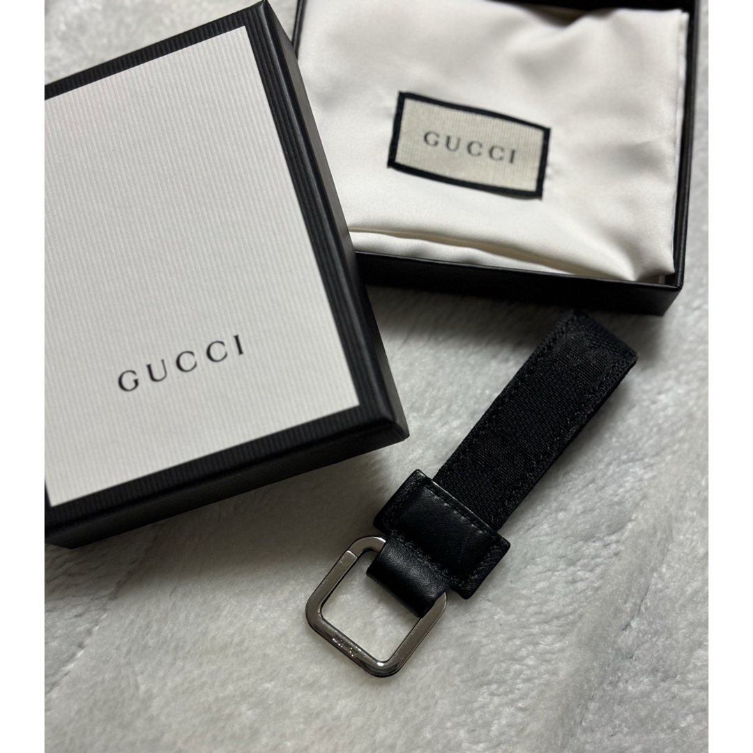 Gucci(グッチ)のGUCCI GG キャンバス キーリング キーホルダー ブラック メンズのファッション小物(キーホルダー)の商品写真