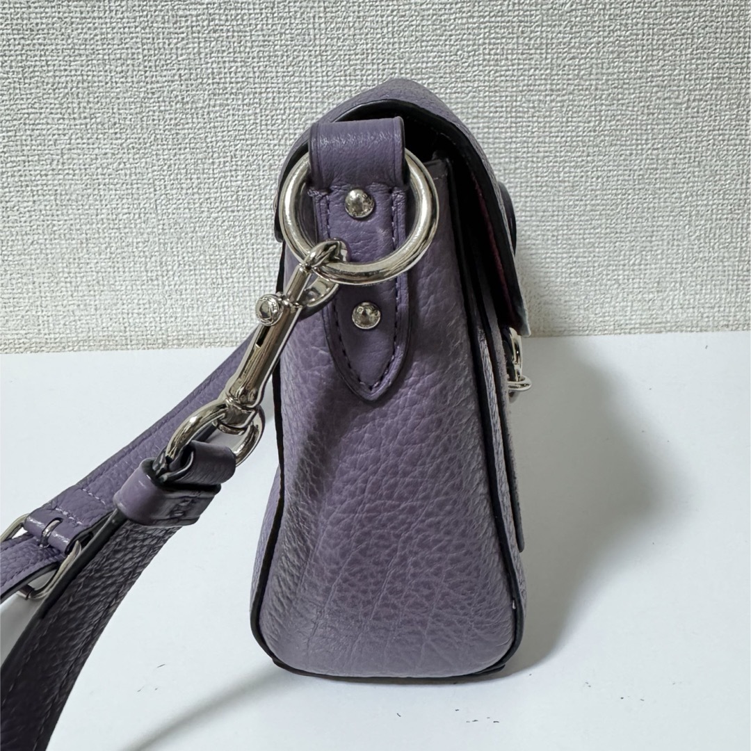 COACH(コーチ)の💜COACHショルダーバッグ(中古)💜 レディースのバッグ(ショルダーバッグ)の商品写真