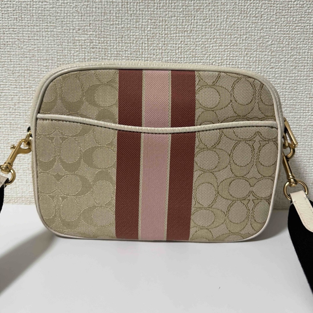 COACH(コーチ)の🩷COACHショルダーバッグ(美品中古)🩷 レディースのバッグ(ショルダーバッグ)の商品写真