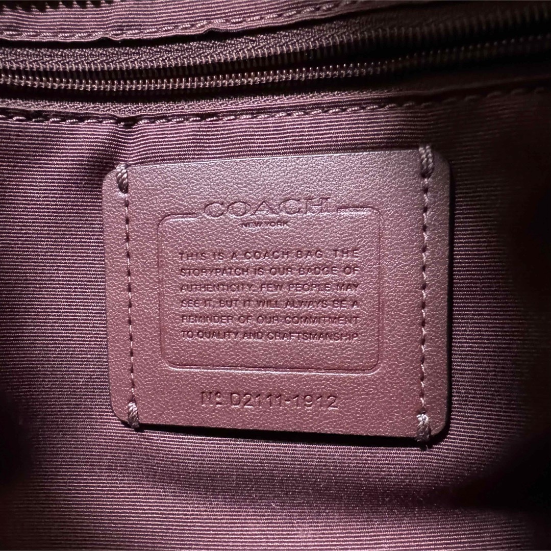 COACH(コーチ)の🩷COACHショルダーバッグ(美品中古)🩷 レディースのバッグ(ショルダーバッグ)の商品写真