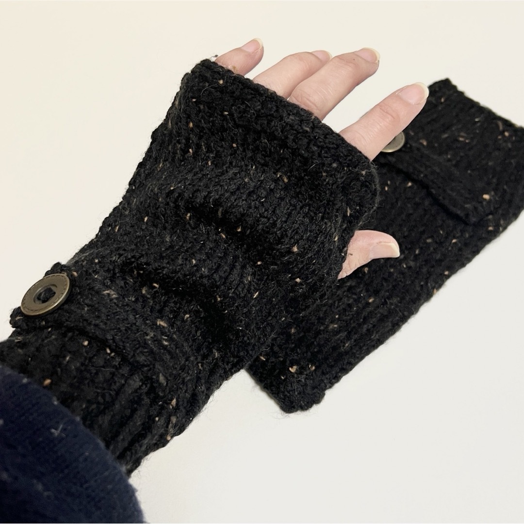 【手編み】ハンドウォーマー ツイードブラック シンプル ハンドメイドのファッション小物(手袋)の商品写真