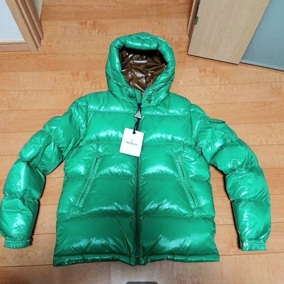 MONCLER(モンクレール)のモンクレール ダウンジャケット グリーン メンズのジャケット/アウター(ダウンジャケット)の商品写真