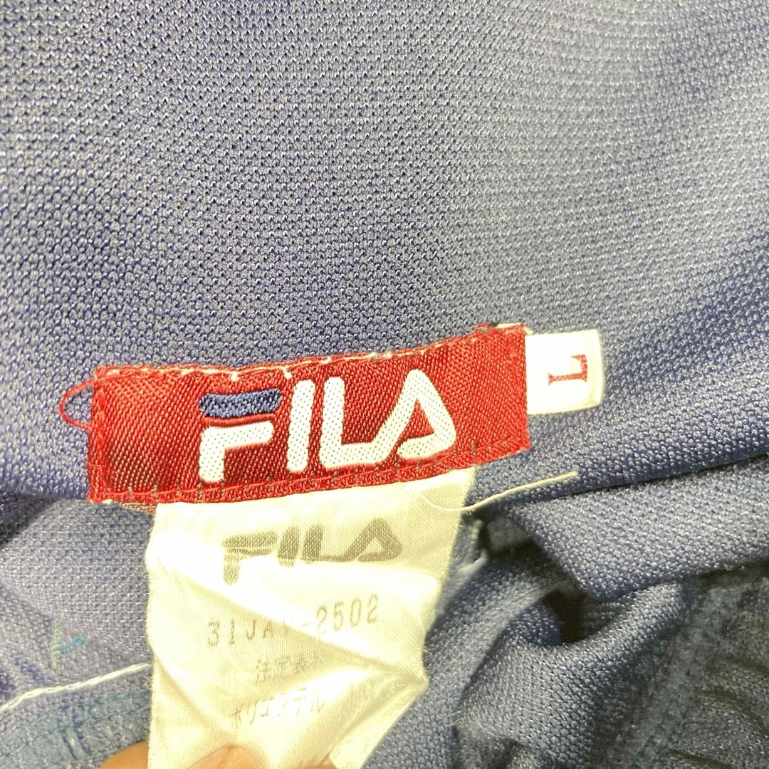 FILA(フィラ)のフィラ　ショートパンツ　ジャージ　L 紺　美品 メンズのパンツ(ショートパンツ)の商品写真