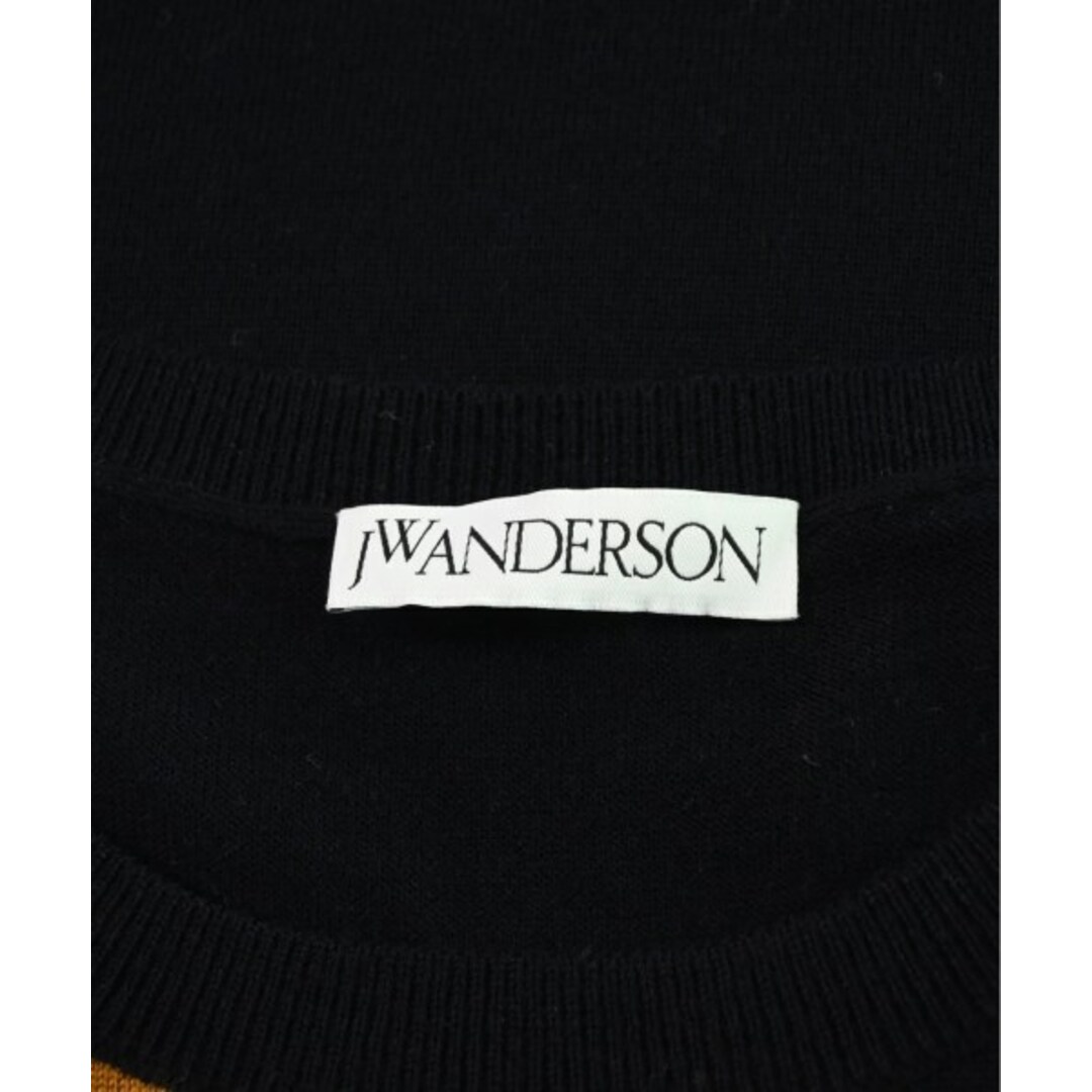 J.W.ANDERSON(ジェイダブリューアンダーソン)のJW Anderson ニット・セーター M 黒系xグレーx赤等(総柄) 【古着】【中古】 メンズのトップス(ニット/セーター)の商品写真