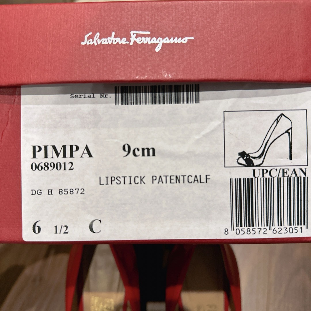 Salvatore Ferragamo(サルヴァトーレフェラガモ)のフェラガモ  ヴァラリボン　ハイヒール レディースの靴/シューズ(ハイヒール/パンプス)の商品写真