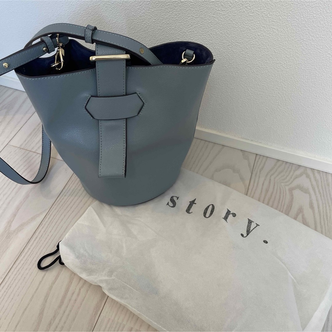 story.(ストーリー)のstory.  ほぼ新品　バケツバッグ　ショルダー　ワンハンドル レディースのバッグ(ハンドバッグ)の商品写真