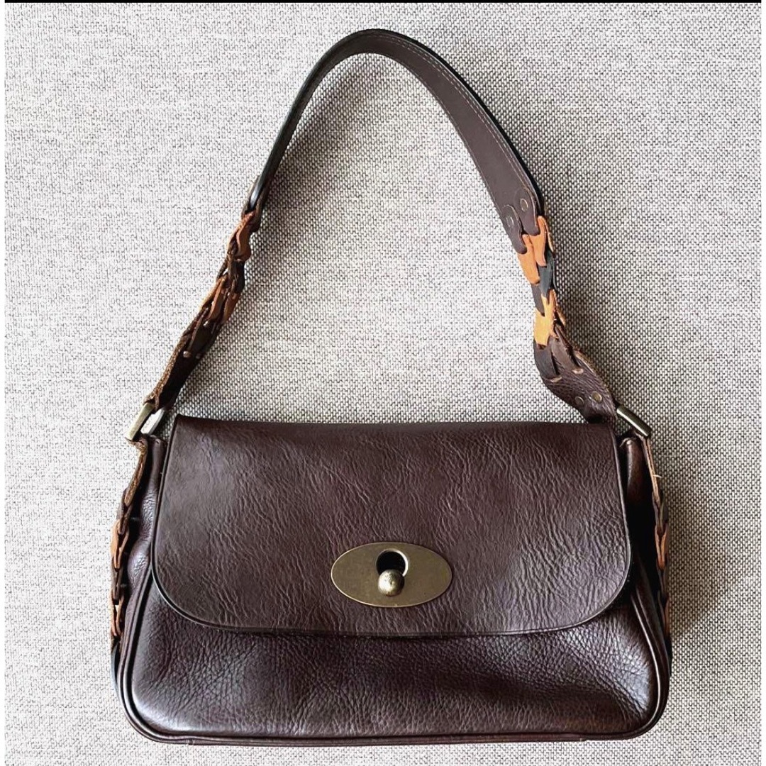 Mulberry(マルベリー)のmulberry マルベリー ワンショルダーバッグ ブラウン フラップ 肩掛け レディースのバッグ(ショルダーバッグ)の商品写真