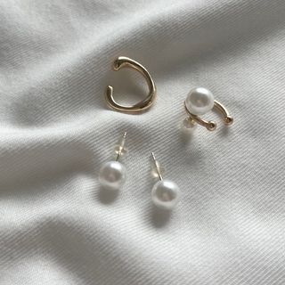 パール　ピアス　イヤーカフセット