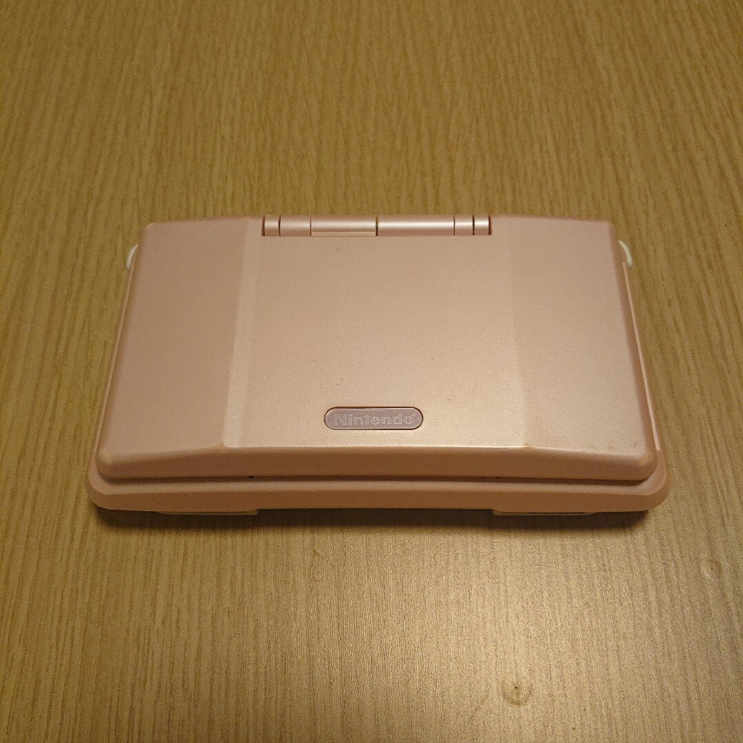 ニンテンドーDS(ニンテンドーDS)のNintendo DS 動作品  ピンク エンタメ/ホビーのゲームソフト/ゲーム機本体(携帯用ゲーム機本体)の商品写真