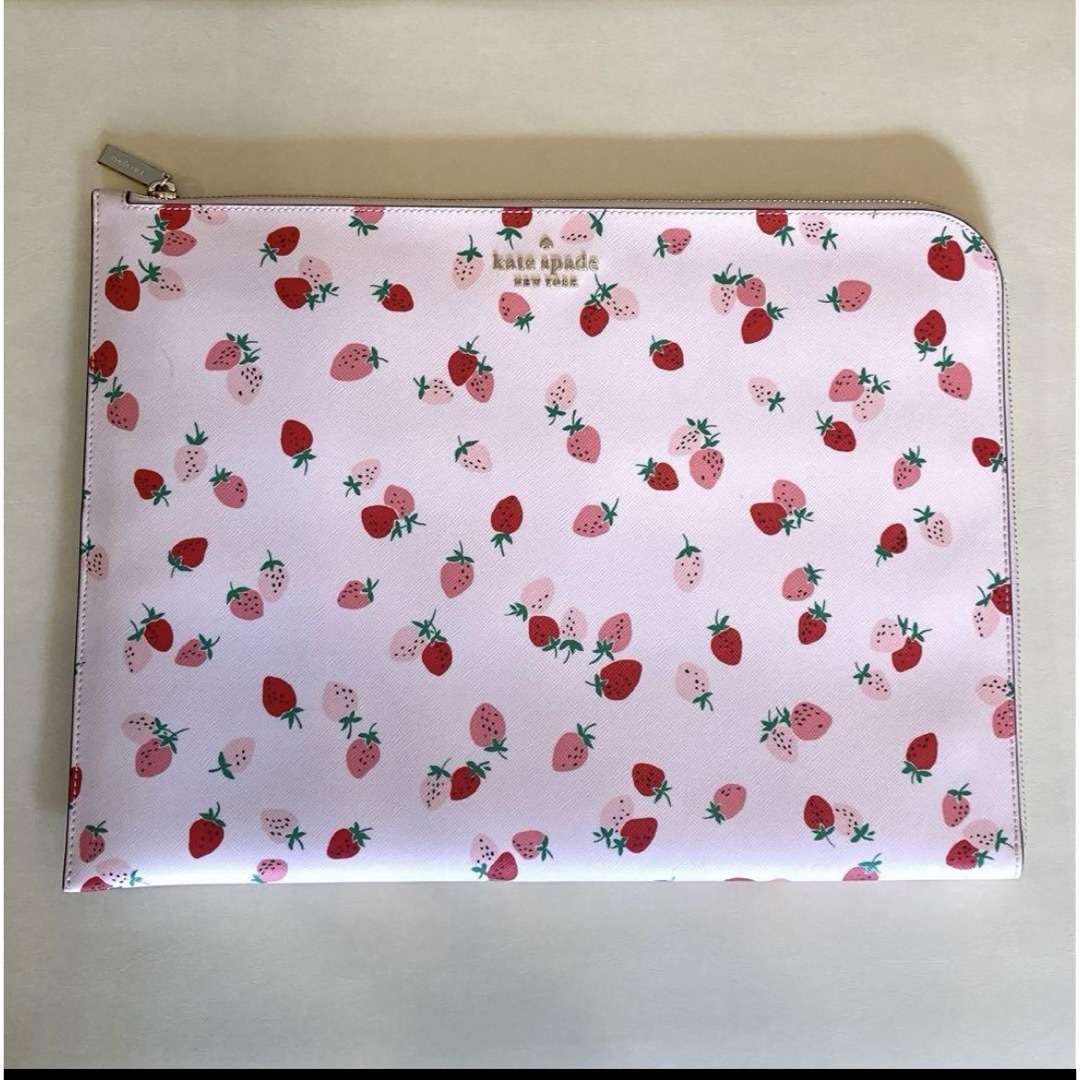 新品）ケイトスペードニューヨーク　Kate spade 　PCケース　いちご