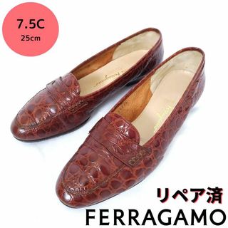 サルヴァトーレフェラガモ(Salvatore Ferragamo)のモデルサイズ☆フェラガモ【Ferragamo】クロコ型押し ローファー(ハイヒール/パンプス)