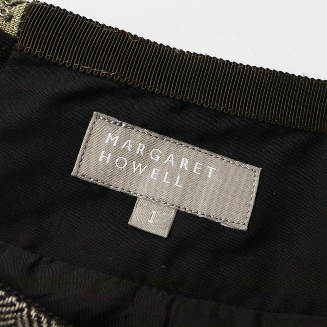 MARGARET HOWELL(マーガレットハウエル)のマーガレットハウエル MARGARET HOWELL ウールカシミヤ混 ヘリンボーン タック入りスカート 1/グレーベージュ【2400013727556】 レディースのスカート(ひざ丈スカート)の商品写真