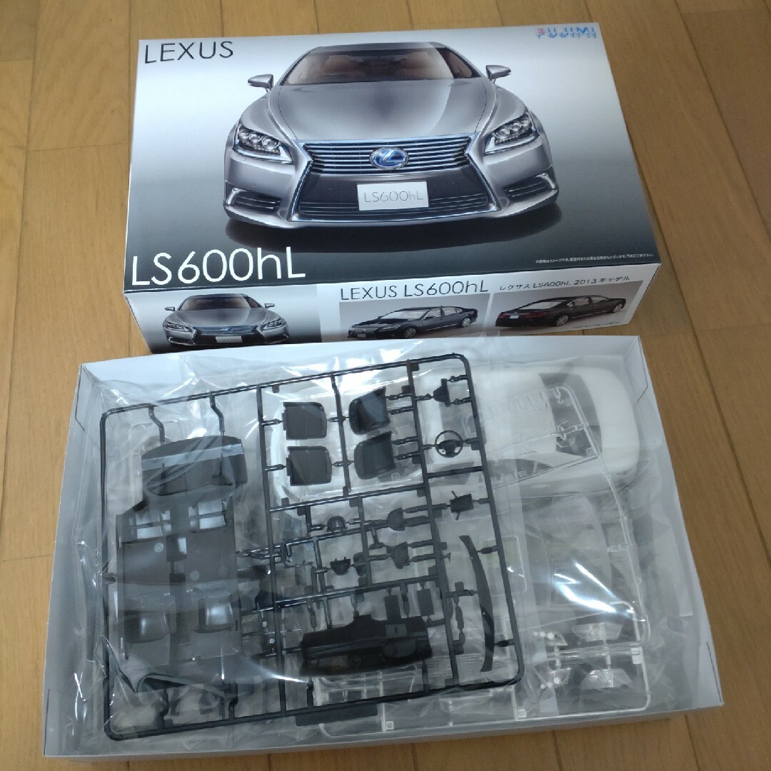 Fujimi フジミ模型 1/24 ID97 レクサス LS600hL 201…の通販 by Fujimi フジミ模型 1/24 ID97 レクサス LS600hL 201…の通販 by