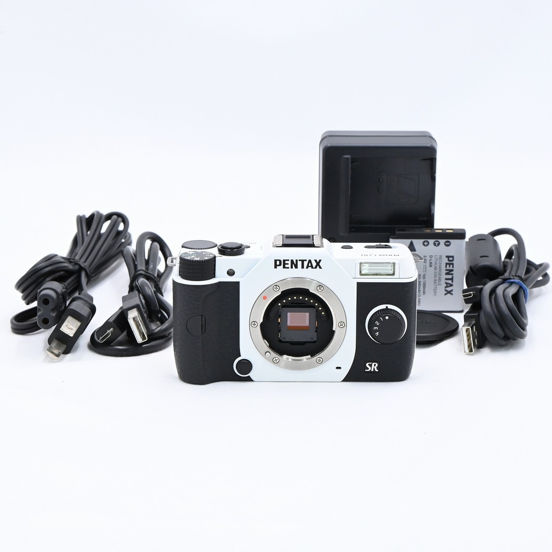 PENTAX(ペンタックス)のPENTAX Q10 ボディ ホワイト/ブラック スマホ/家電/カメラのカメラ(ミラーレス一眼)の商品写真