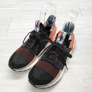 アディダス(adidas)のadidas ultraboost 19 ウルトラブースト G54017 24cm スニーカー ブラック オレンジ レディース アディダス【中古】4-0205G◎(スニーカー)