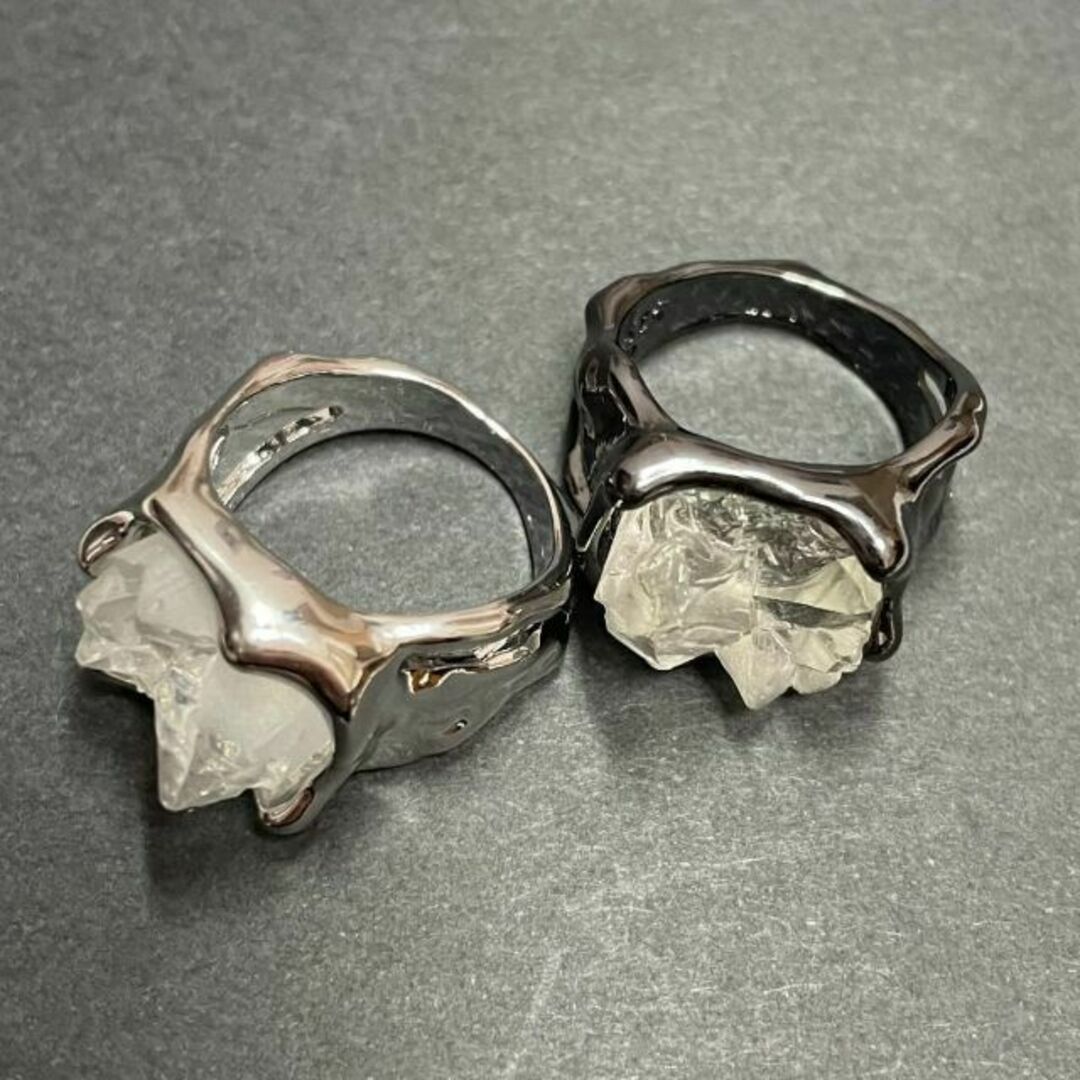 クリアストーンリング　石　指輪　リング　シルバー925　ブラック　シルバー　新品 レディースのアクセサリー(リング(指輪))の商品写真