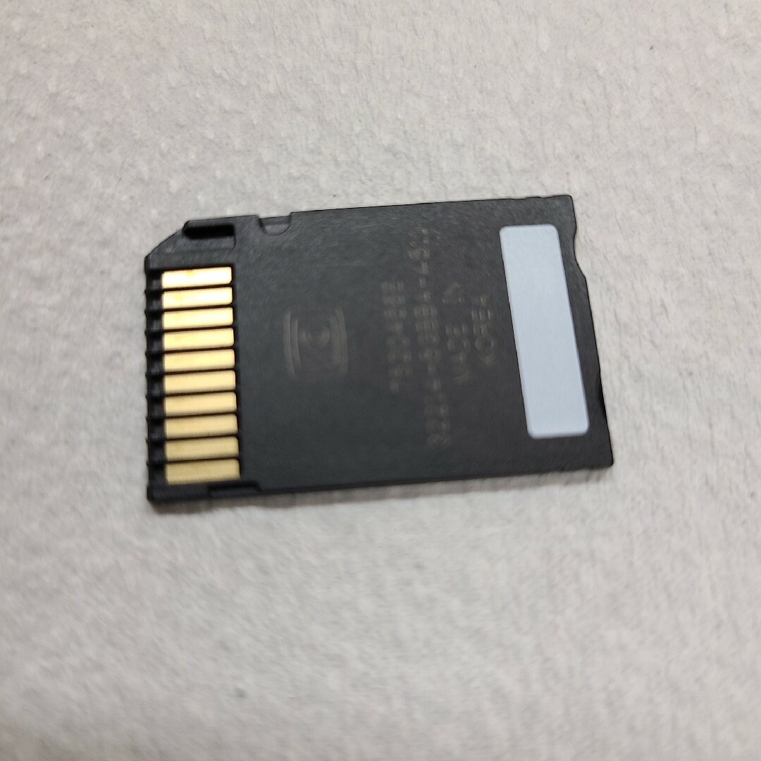 Lexar(レキサー)のメモリースティック　8GB エンタメ/ホビーのゲームソフト/ゲーム機本体(その他)の商品写真