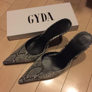 ジェイダ(GYDA)の値下げ！新作！新品！！！GYDA ポインテッドミュール サイズL(ミュール)