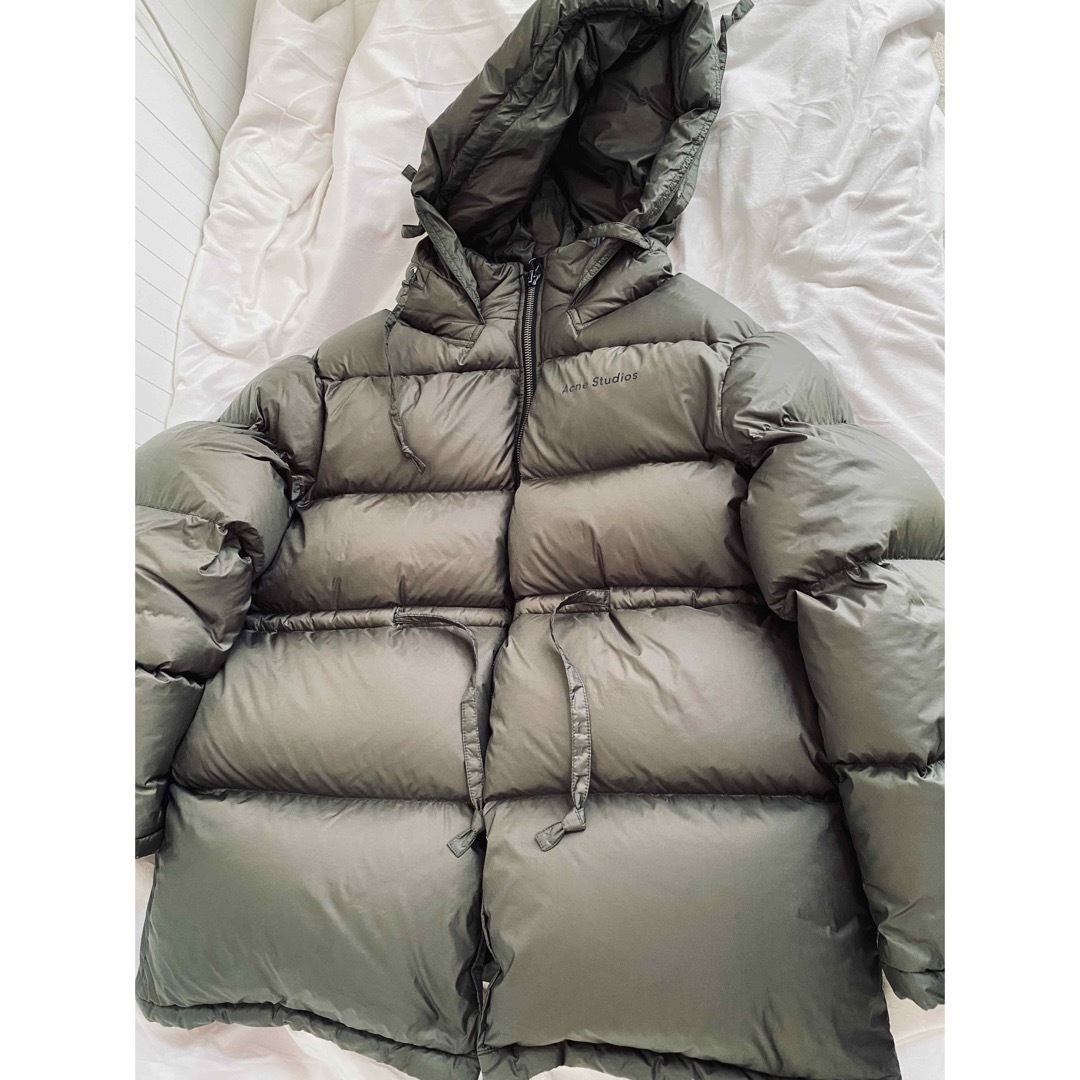 Acne Studios - acne ダウンジャケット カーキの通販 by Acne Studios - acne ダウンジャケット カーキの通販 by