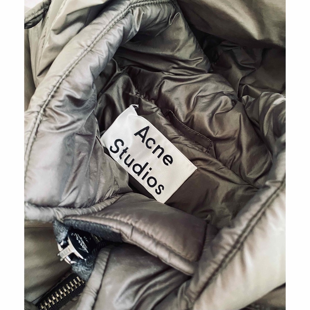 Acne Studios - acne ダウンジャケット カーキの通販 by Acne Studios - acne ダウンジャケット カーキの通販 by