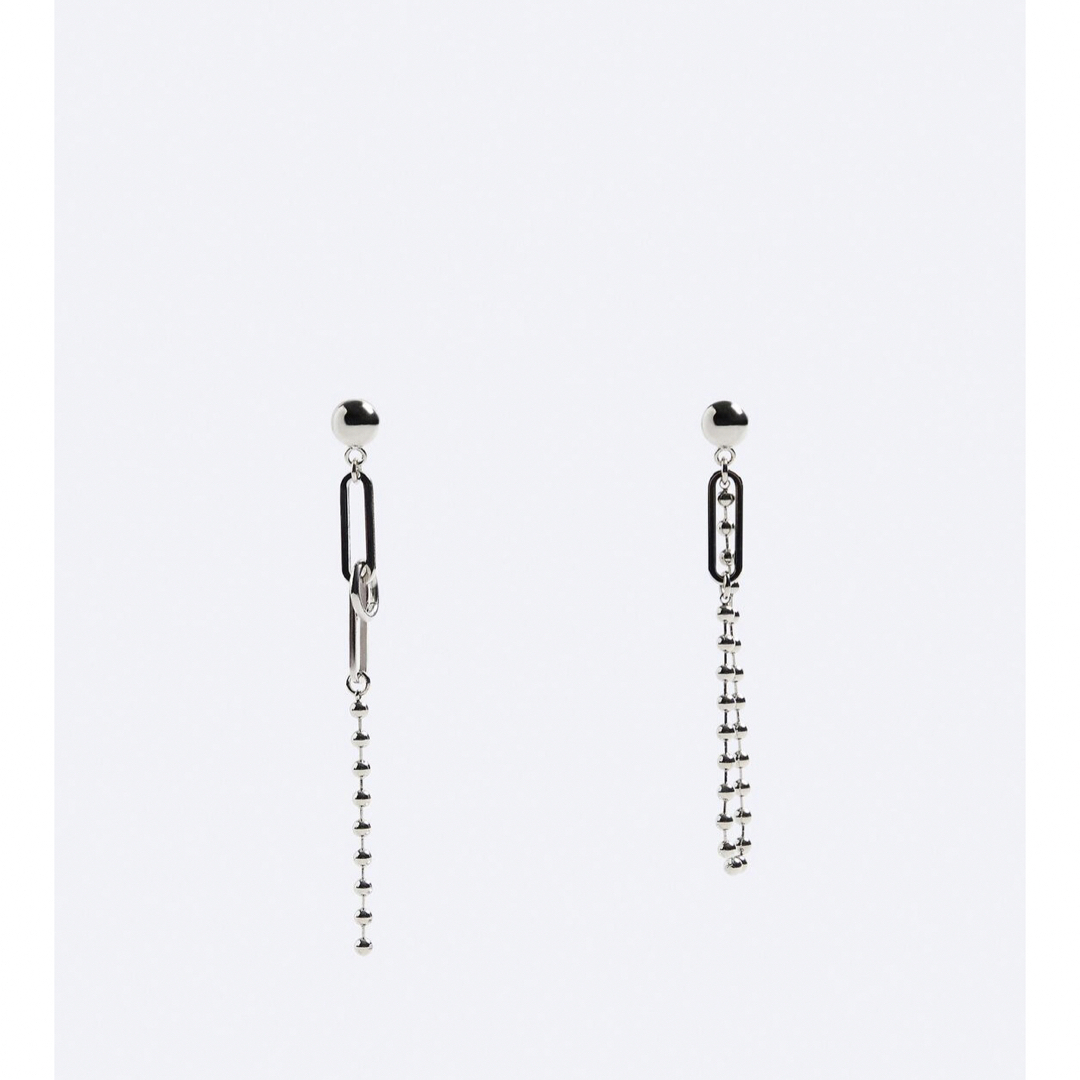 ZARA(ザラ)のZARA  X MAISON SPECIAL コントラストミスマッチピアス　 レディースのアクセサリー(ピアス)の商品写真