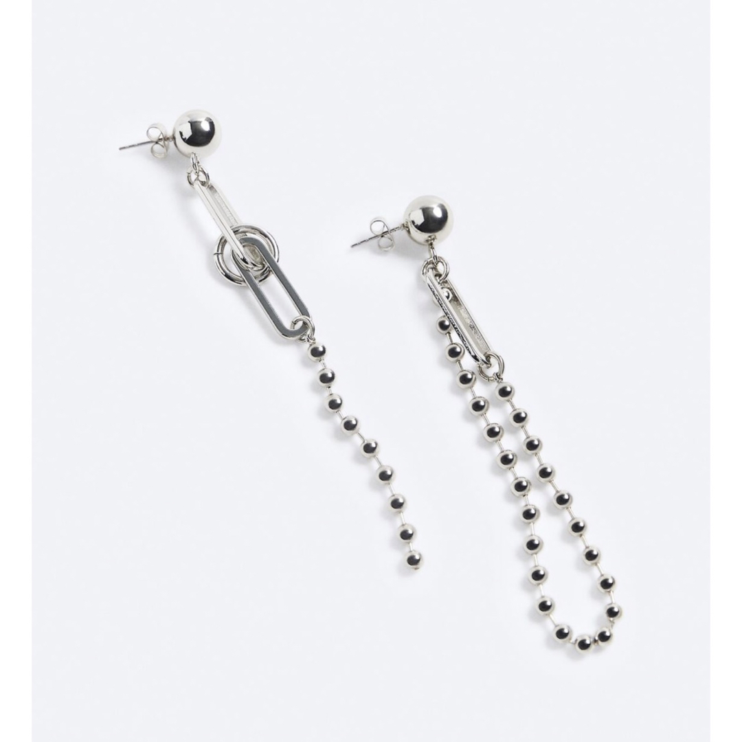 ZARA(ザラ)のZARA  X MAISON SPECIAL コントラストミスマッチピアス　 レディースのアクセサリー(ピアス)の商品写真