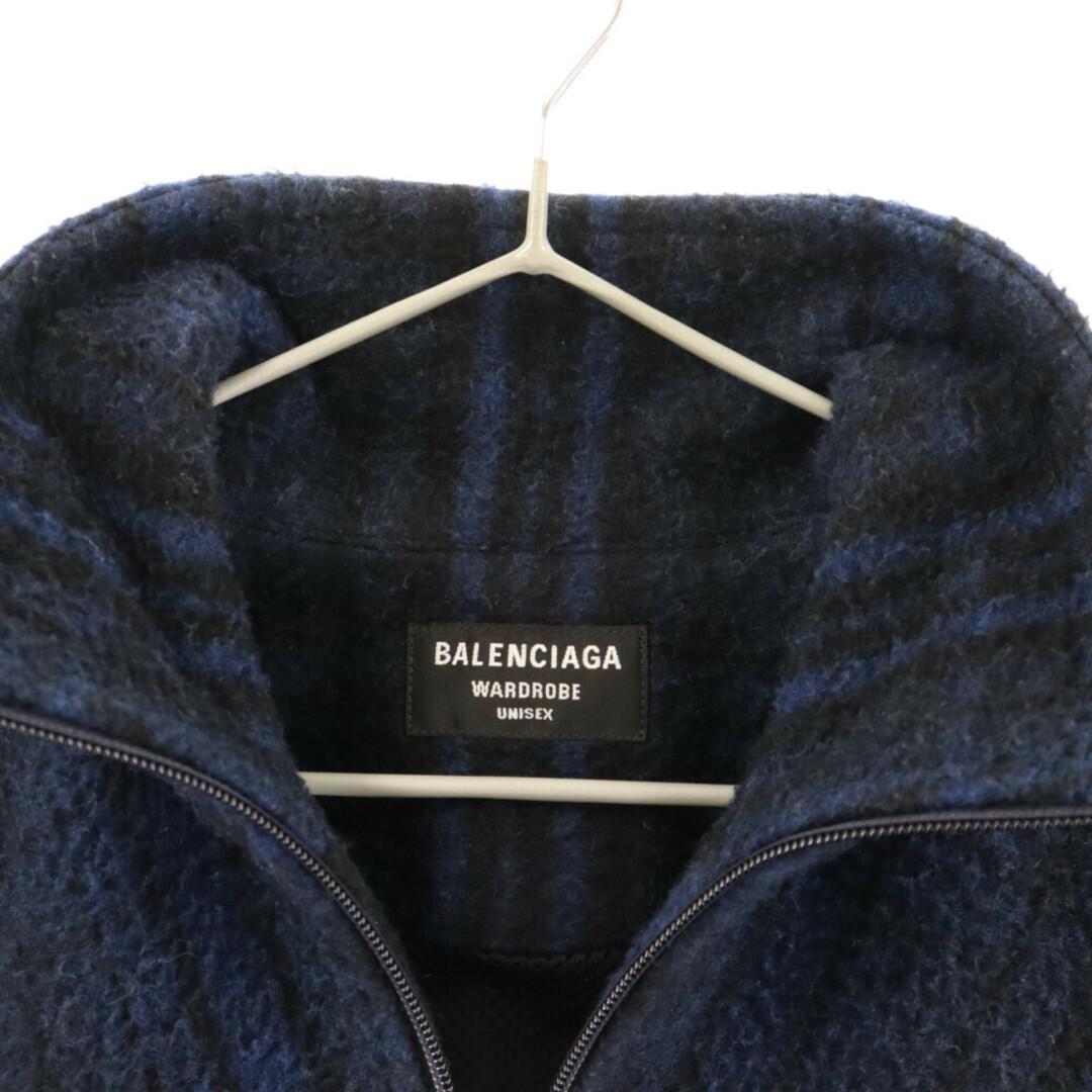 Balenciaga(バレンシアガ)のBALENCIAGA バレンシアガ 21AW Sporty B TRACKSUIT JACKET スポーティB刺繍 ハイネック チェック ウールフリースジャケット ブルー/ブラック 675648 TLU11 メンズのジャケット/アウター(フライトジャケット)の商品写真