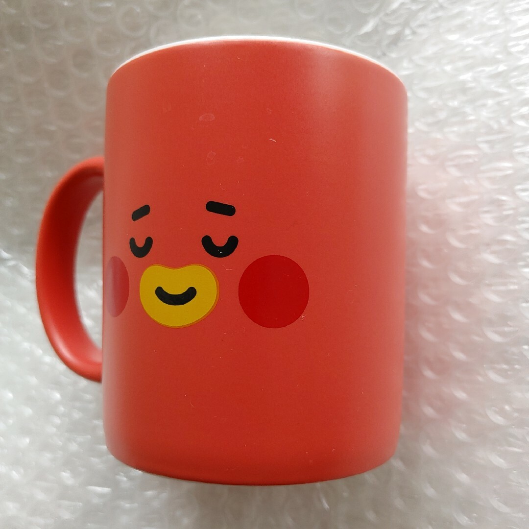 BT21(ビーティーイシビル)の使用済 BT21 TATA ベビーマグカップ インテリア/住まい/日用品のキッチン/食器(グラス/カップ)の商品写真