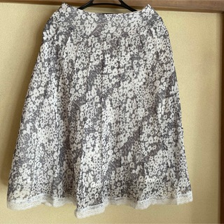 エニィスィス(anySiS)の春色フラワープリーツフレアスカート　anySIS(ひざ丈スカート)