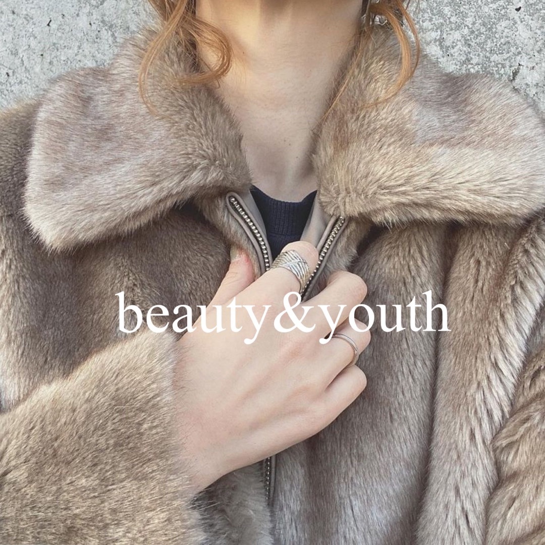 BEAUTY&YOUTH UNITED ARROWS(ビューティアンドユースユナイテッドアローズ)のbeauty&youth フェイクファージップブルゾン レディースのジャケット/アウター(毛皮/ファーコート)の商品写真