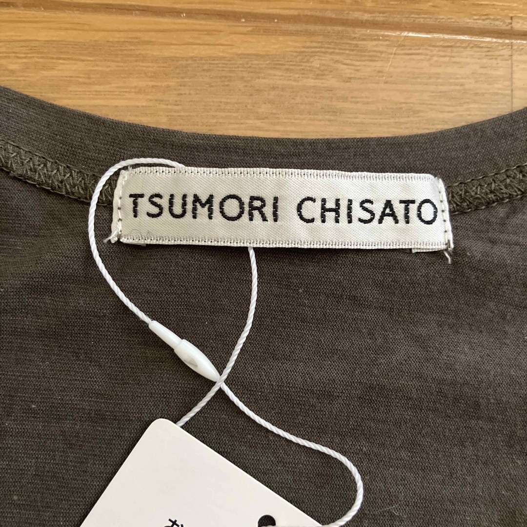 TSUMORI CHISATO(ツモリチサト)のツモリチサト　裾刺繍ゆったりタンクトップ レディースのトップス(タンクトップ)の商品写真